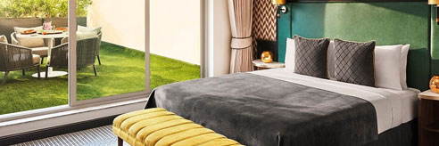 Ai Hotel Room
