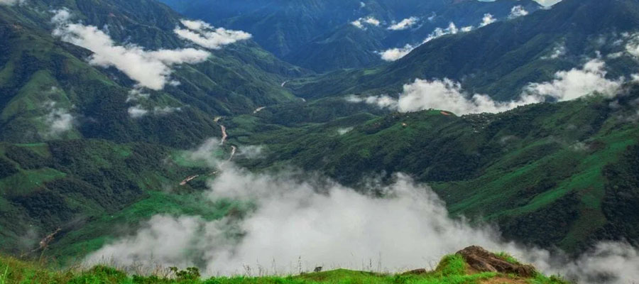 top-10-viewpoints-overlooking-the-valley