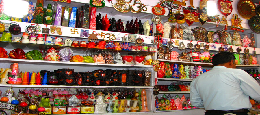 local-souvenirs-you-can-take-home