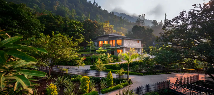 luxury-meets-nature-ai-hotels-premium-hospitality