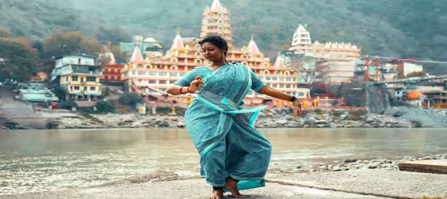 spiritual-walk-through-rishikesh-from-ghats-to-ashrams